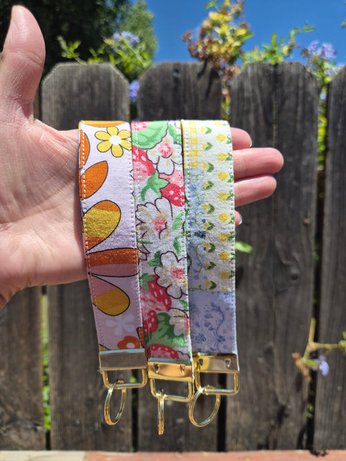 Summer Vibe Key Wristlets