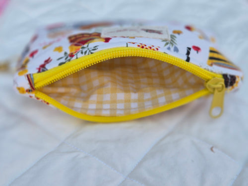 Summer Vibe Zipper Pouch