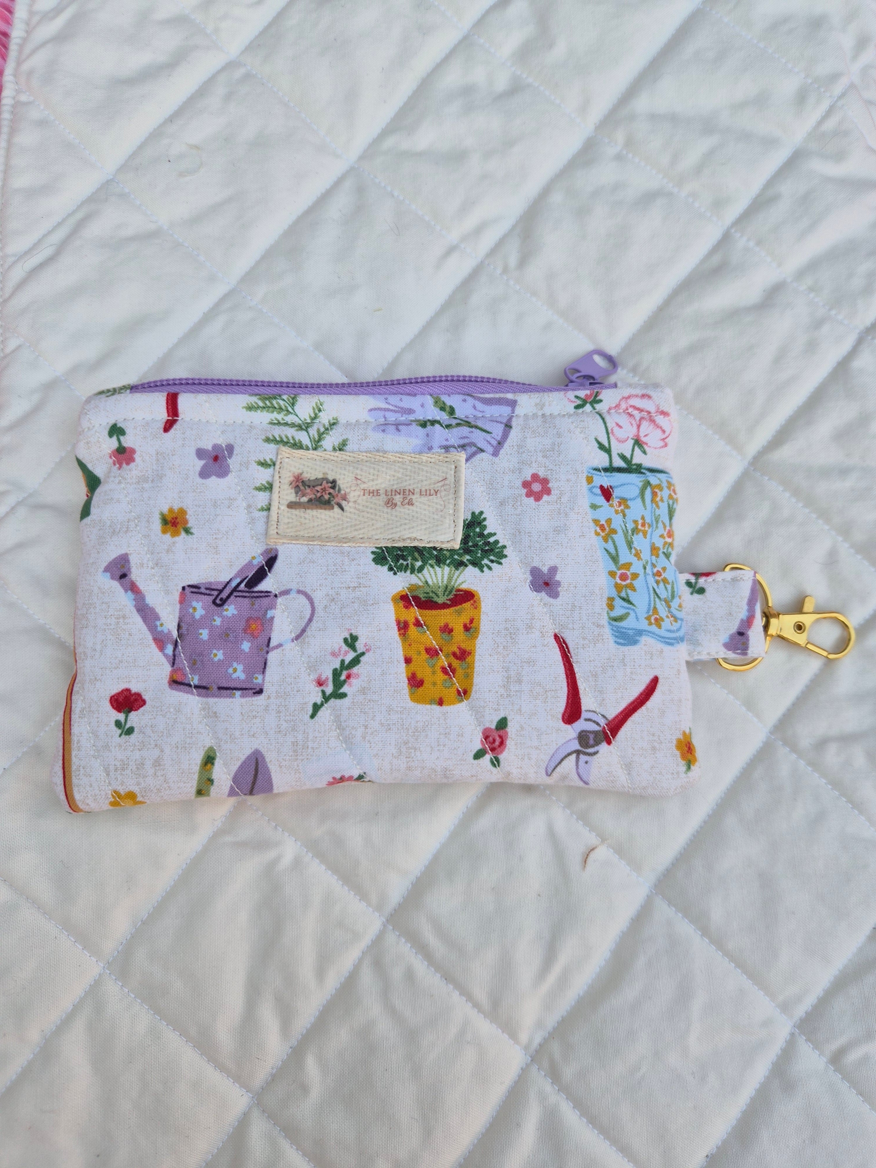 Summer Vibe Zipper Pouch