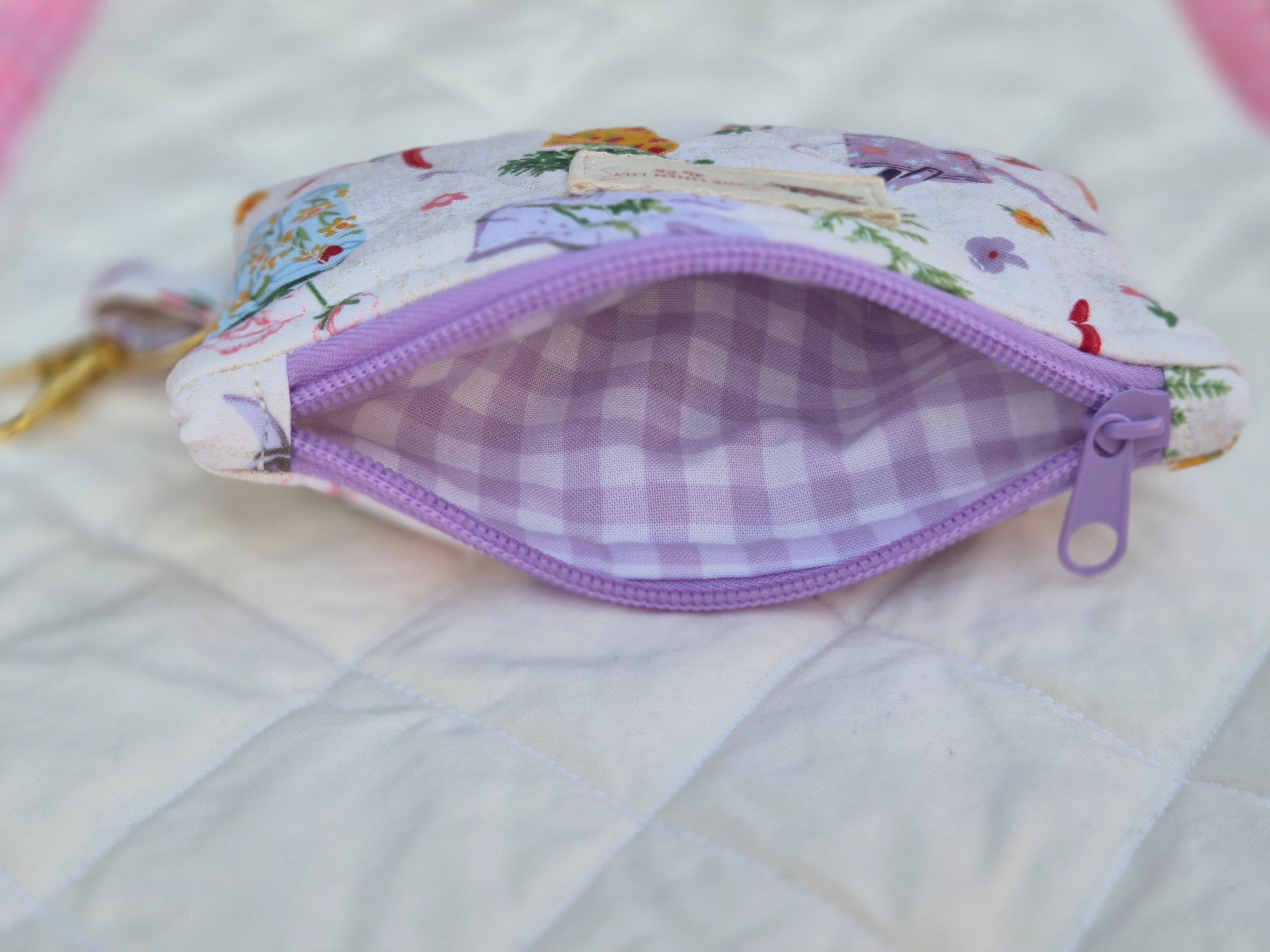 Summer Vibe Zipper Pouch